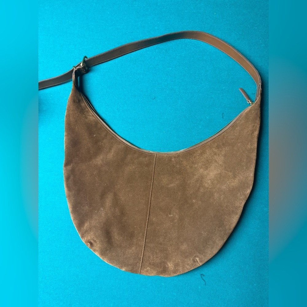 Madewell The Essential Curve Shoulder Bag - Picture 4 of 6